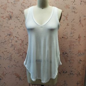 💥Sheer flowy white tank